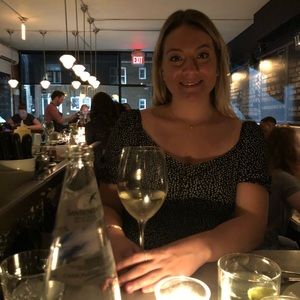 Meet your Posher, Olivia
